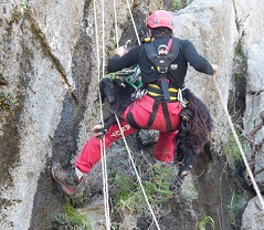 AKUT keçileri 9 saatte kurtardı