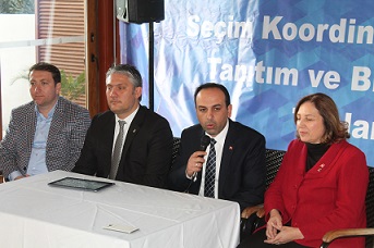 AK Parti  SKM, bilgilendirme yapıyor
