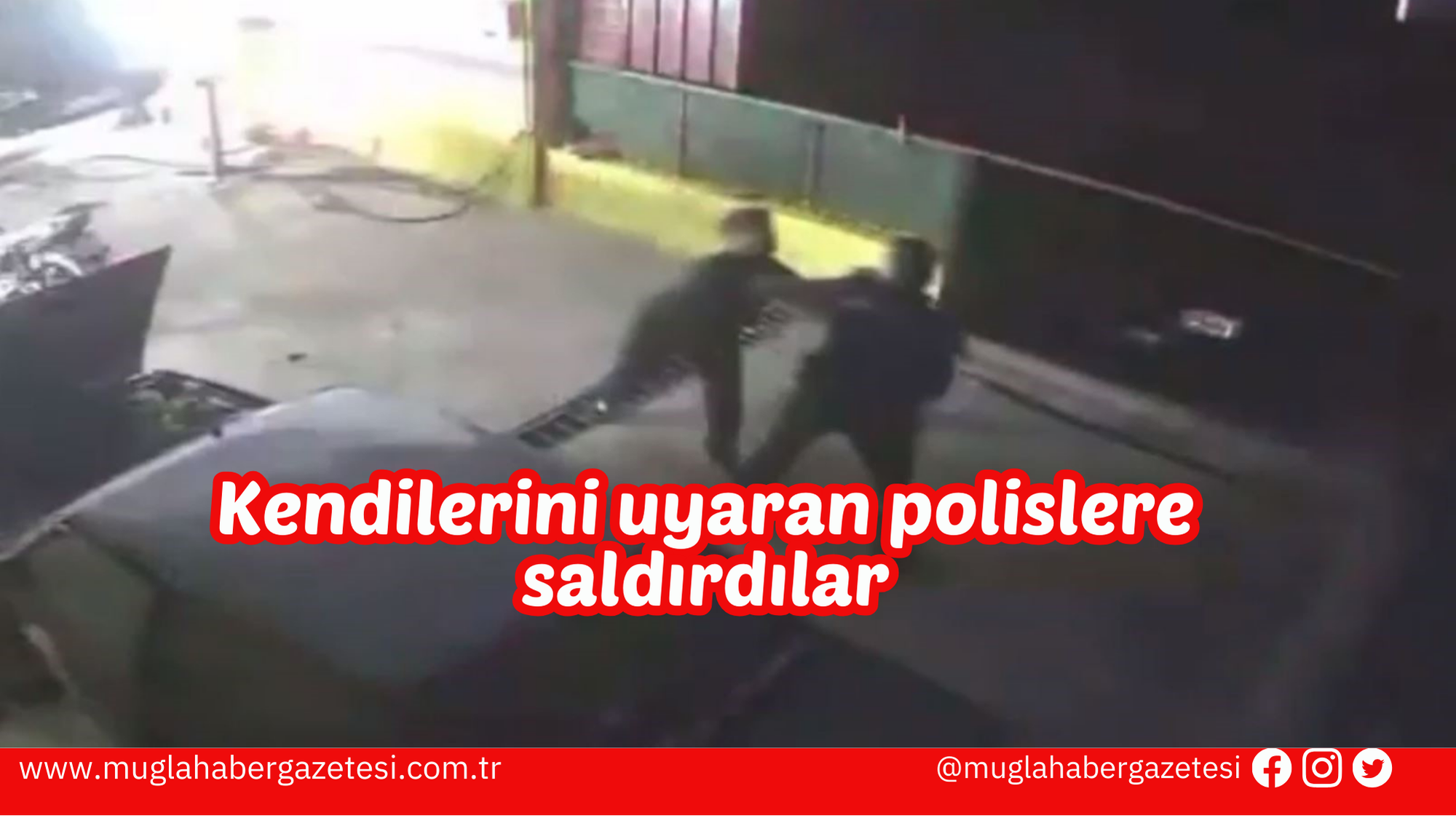 Kendilerini uyaran polislere saldırdılar