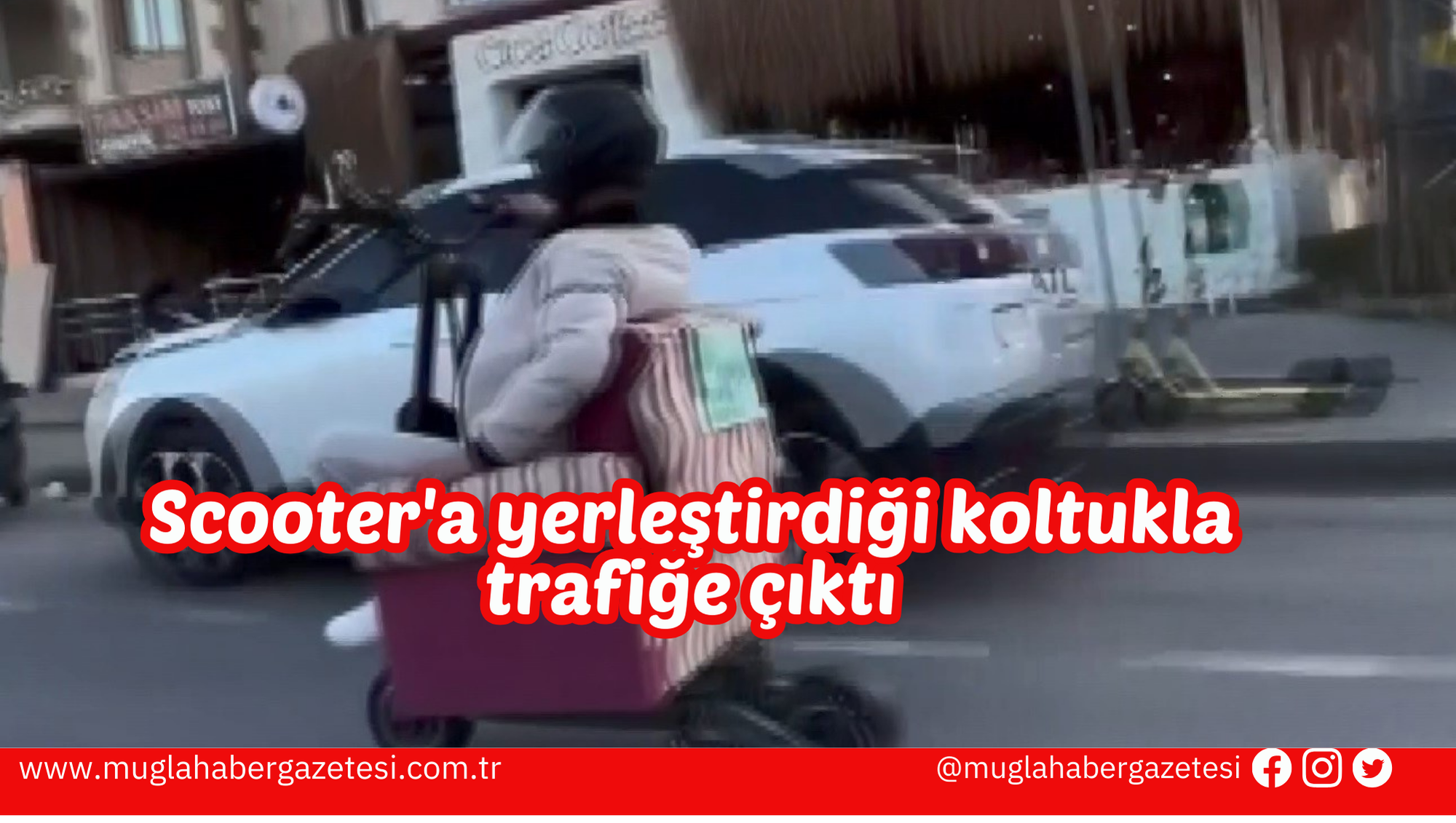 Scooter'a yerleştirdiği koltukla trafiğe çıktı