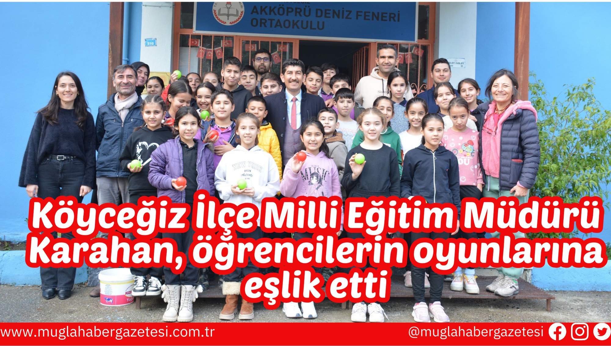 Köyceğiz İlçe Milli Eğitim Müdürü Karahan, öğrencilerin oyunlarına eşlik etti