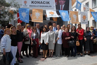 AK Parti adayları Bodrum’a çıkarma yaptı