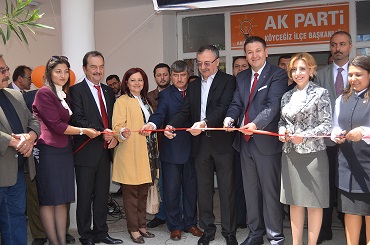 AK Parti seçim büroları açıldı