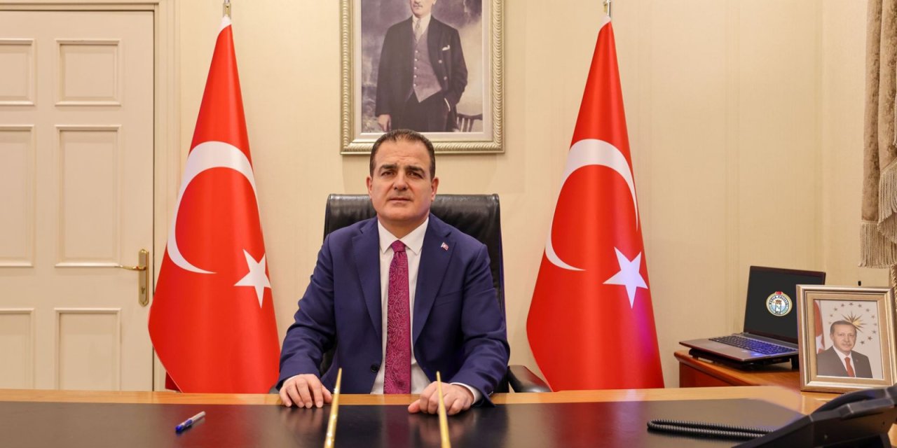 VALİ AKBIYIK’TAN 19 MAYIS MESAJI: “GENÇLERİMİZ TÜRKİYE YÜZYILI’NIN TEMİNATIDIR”