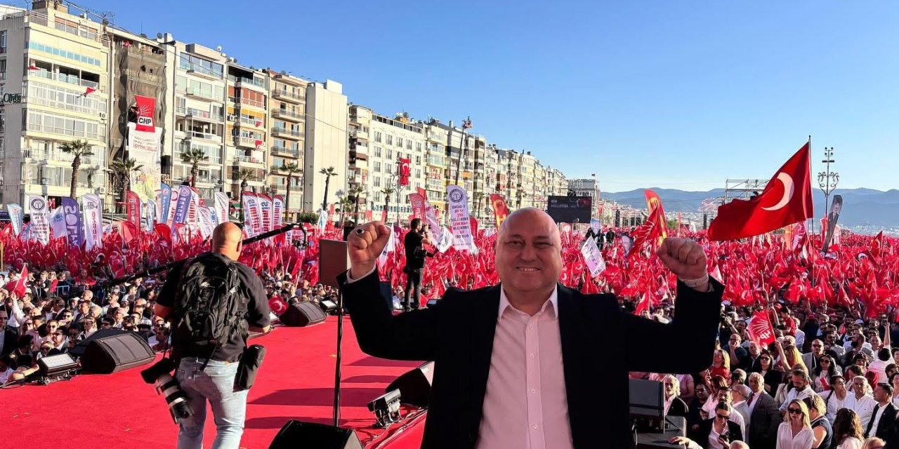 BAŞKAN GÜNAY, GÜNDOĞDU MEYDANI’NDA MİLLETİN İRADESİNE SAHİP ÇIKTI
