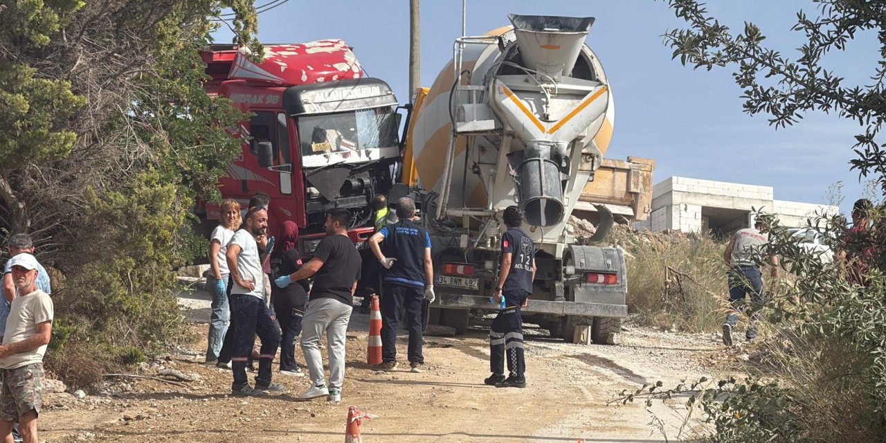 BETON MİKSERİ İLE KAYAN KAMYONETİN ARASINDA KALAN SÜRÜCÜ HAYATINI KAYBETTİ