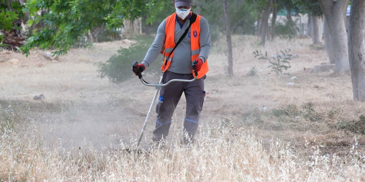 BODRUM BELEDİYESİ EKİPLERİ SAHA ÇALIŞMALARINDA HIZ KESMİYOR