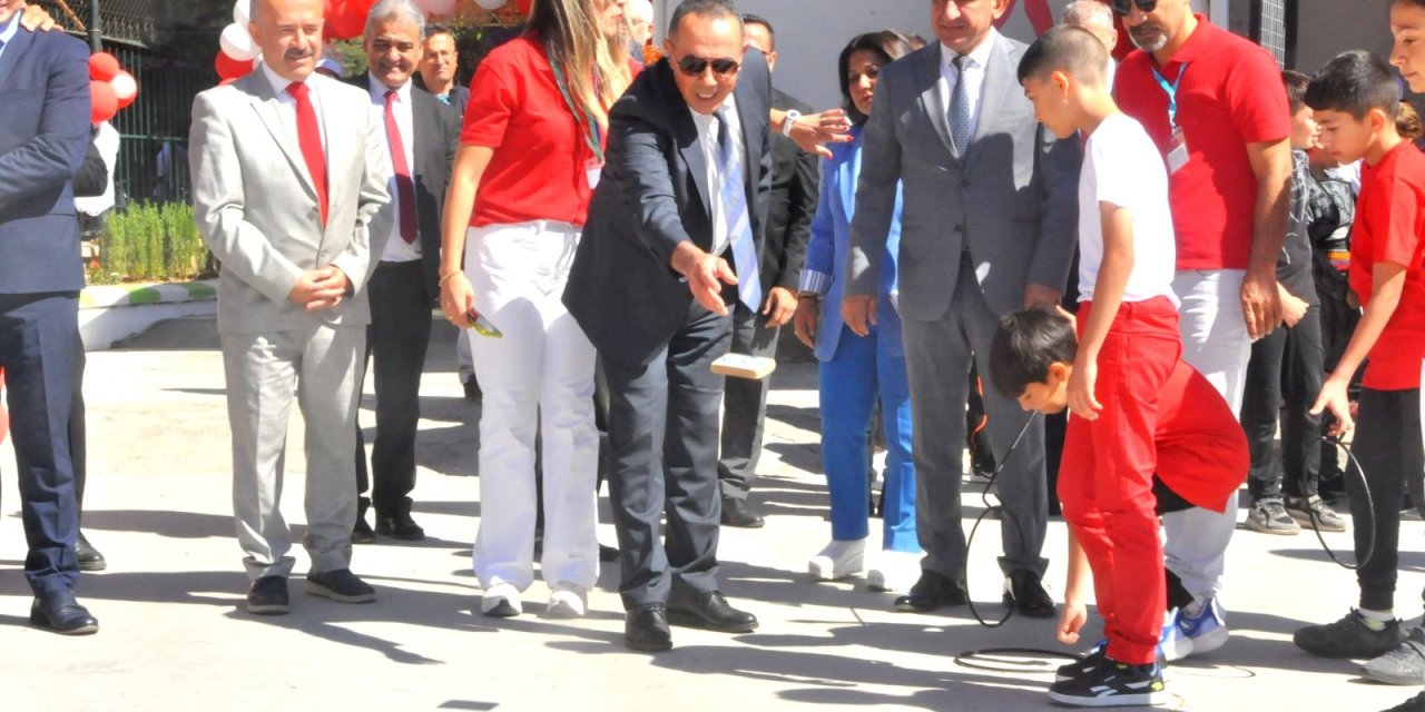 GELENEKTEN GELECEĞE MUĞLA’DA RENKLİ ÇOCUK ŞENLİĞİ