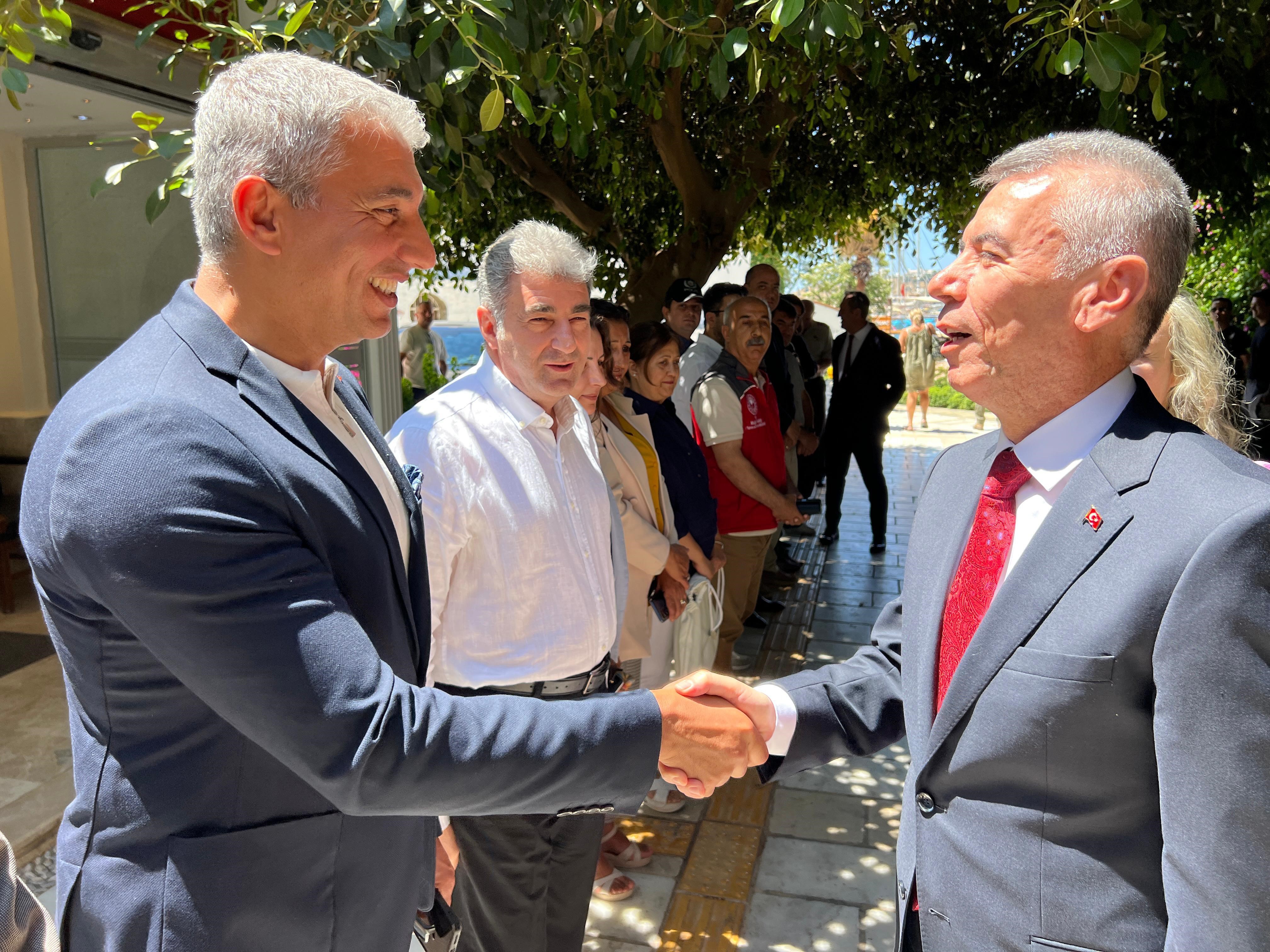 Bodrum'da Yeni Dönem: Kaymakam Ali Sırmalı Mesaiye Başladı