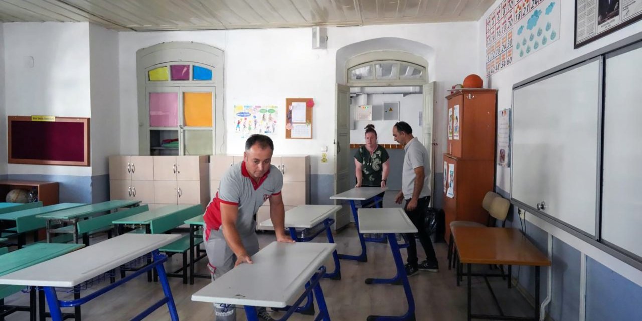 MENTEŞE BELEDİYESİ’NDEN OKULLARA DESTEK