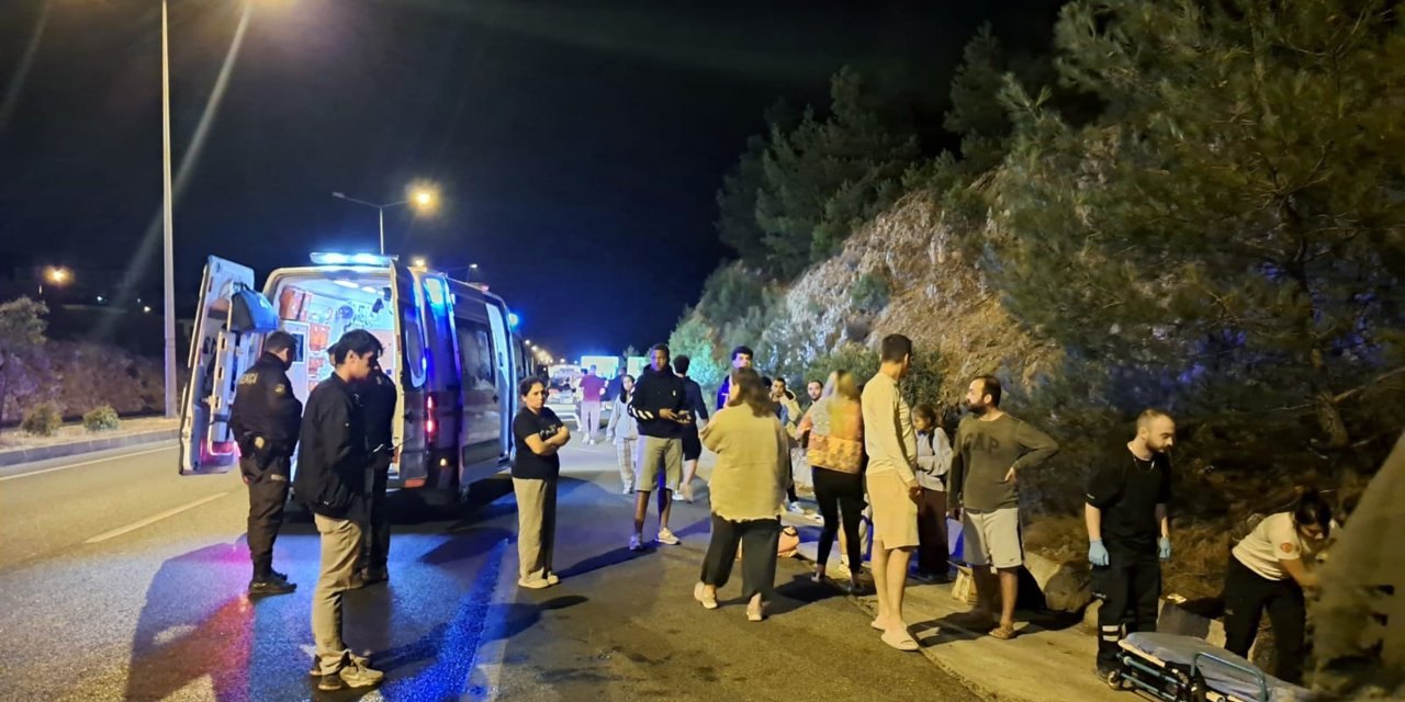MUĞLA'DA HAVALİMANI OTOBÜSÜ KAZA YAPTI: 5 YARALI