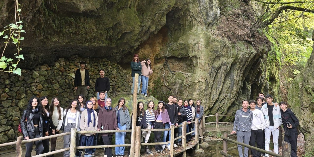 MUĞLA’DA GENÇLER EKOLOJİK ETKİNLİKTE BULUŞTU