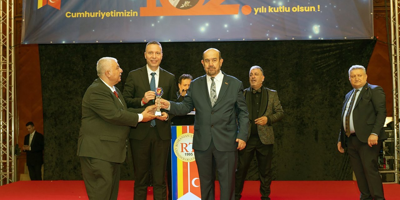 Muğla Valisi Akbıyık ‘Yılın Valisi’ seçildi