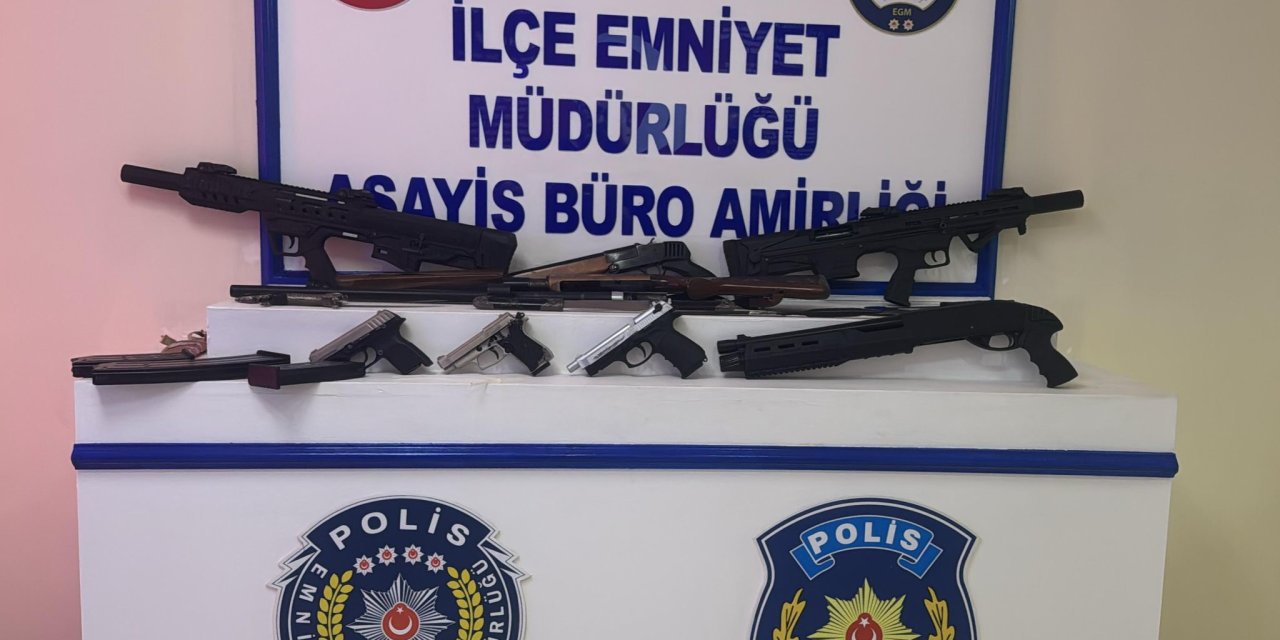 Fethiye’de şüpheli çantadan silah çıktı