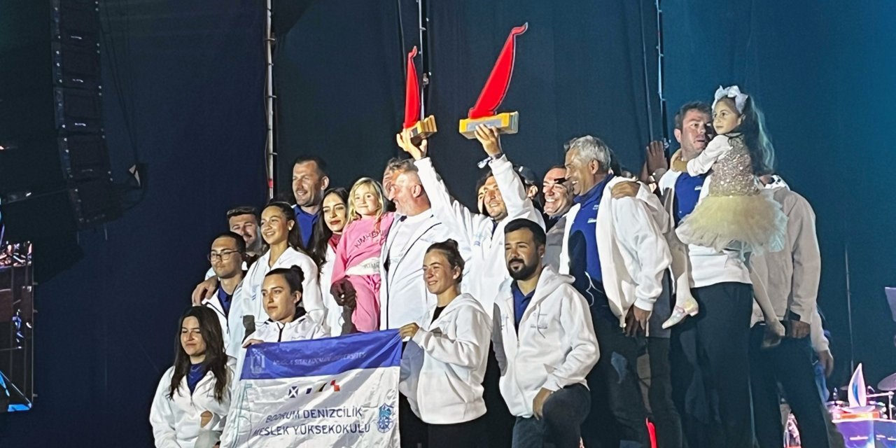 Bodrum CUP'ta MSKÜ Rüzgârı: STS Bodrum Okul Gemisi'nden 2 kupa