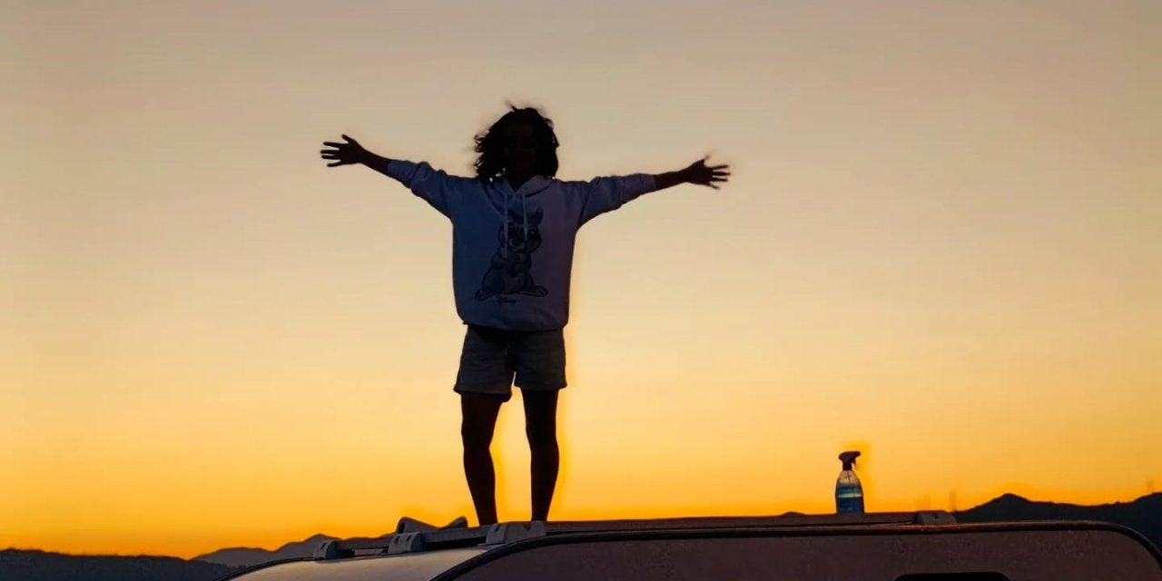 İstanbul'un yoğunluğundan bunalan aile, şehri terk edip doğada yaşamaya başladı