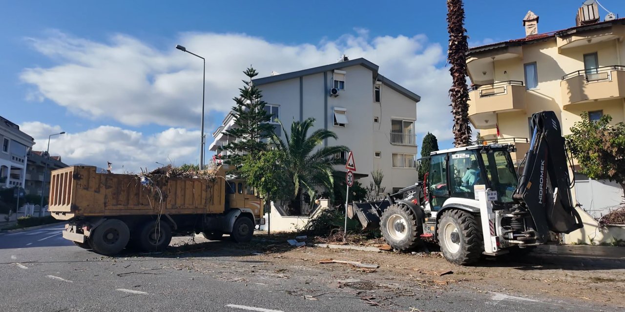 MARMARİS BELEDİYESİ’NDEN ATIK UYARISI: DUYARLILIK BEKLİYORUZ