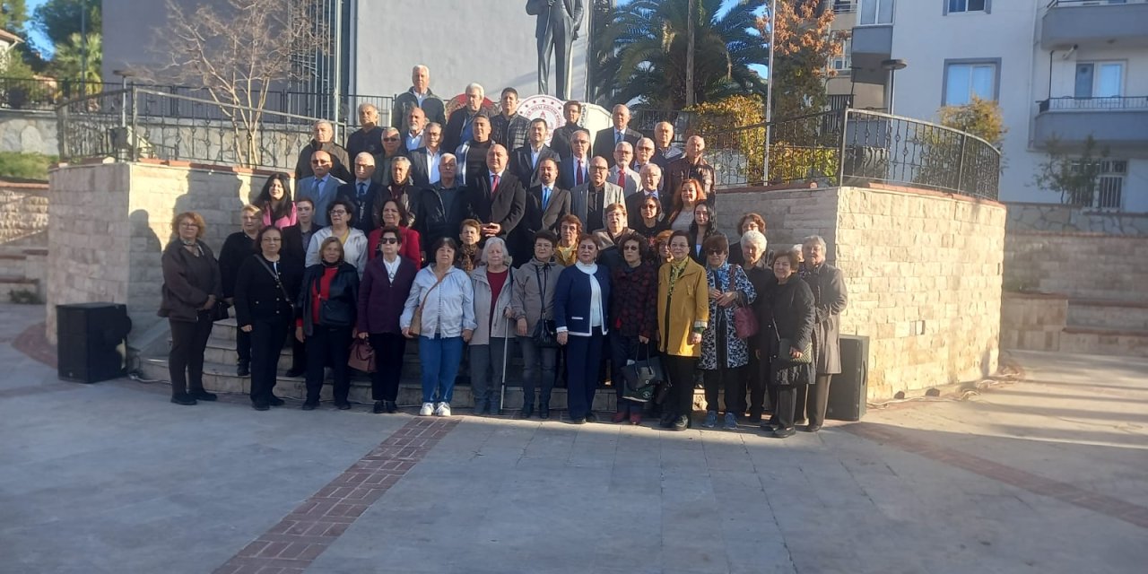 YATAĞAN’DA 24 KASIM’DA CHP ÇELENK SUNDU