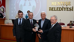 Türkeş, görevi devretti