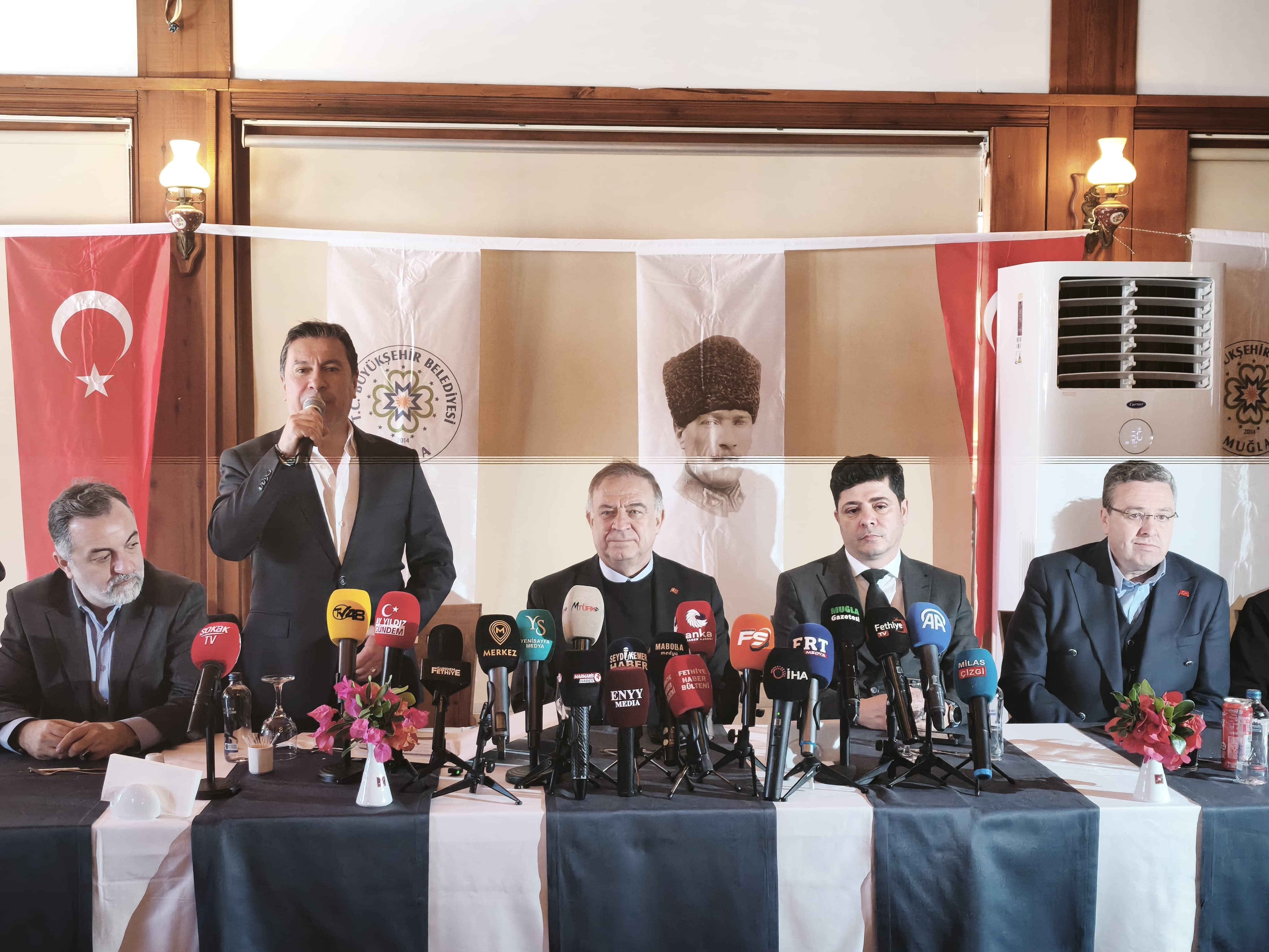 Başkan Aras: "Sizlerin eleştirileri bizim yol göstericimiz"