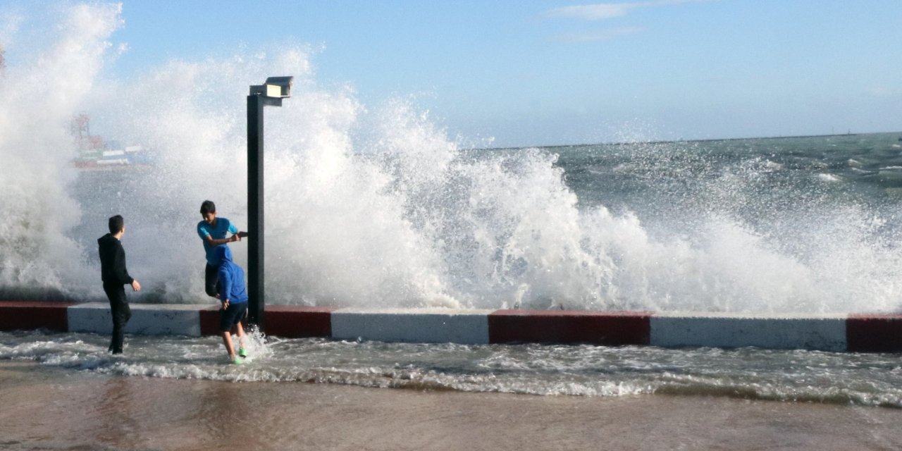 BODRUM-KAŞ ARASINDA DENİZLERDE FIRTINA UYARISI