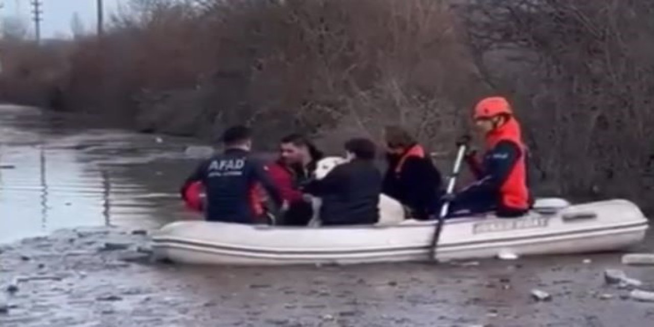 DERE YATAĞINDA MAHSUR KALAN 5 KİŞİ KURTARILDI