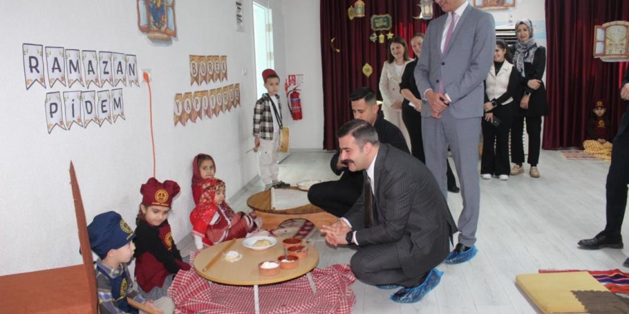 Köyceğiz Kaymakamı Kumcu, miniklerin tekne orucu heyecanına ortak oldu