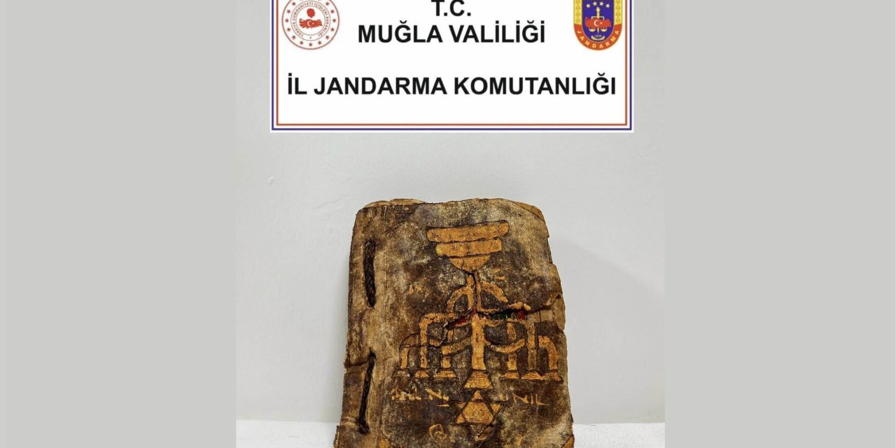 MENTEŞE’DE TARİHİ ESER OPERASYONU: "600 YILLIK TEVRAT ELE GEÇİRİLDİ"