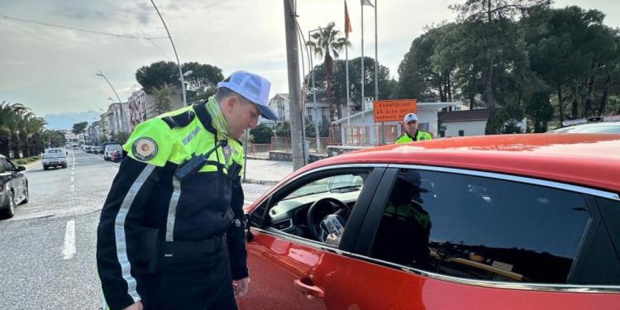 Marmaris’te bayram boyunca binlerce araç denetlendi