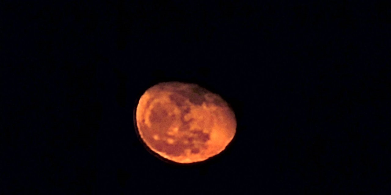 Muğla'da "Kanlı Ay" görüntülendi