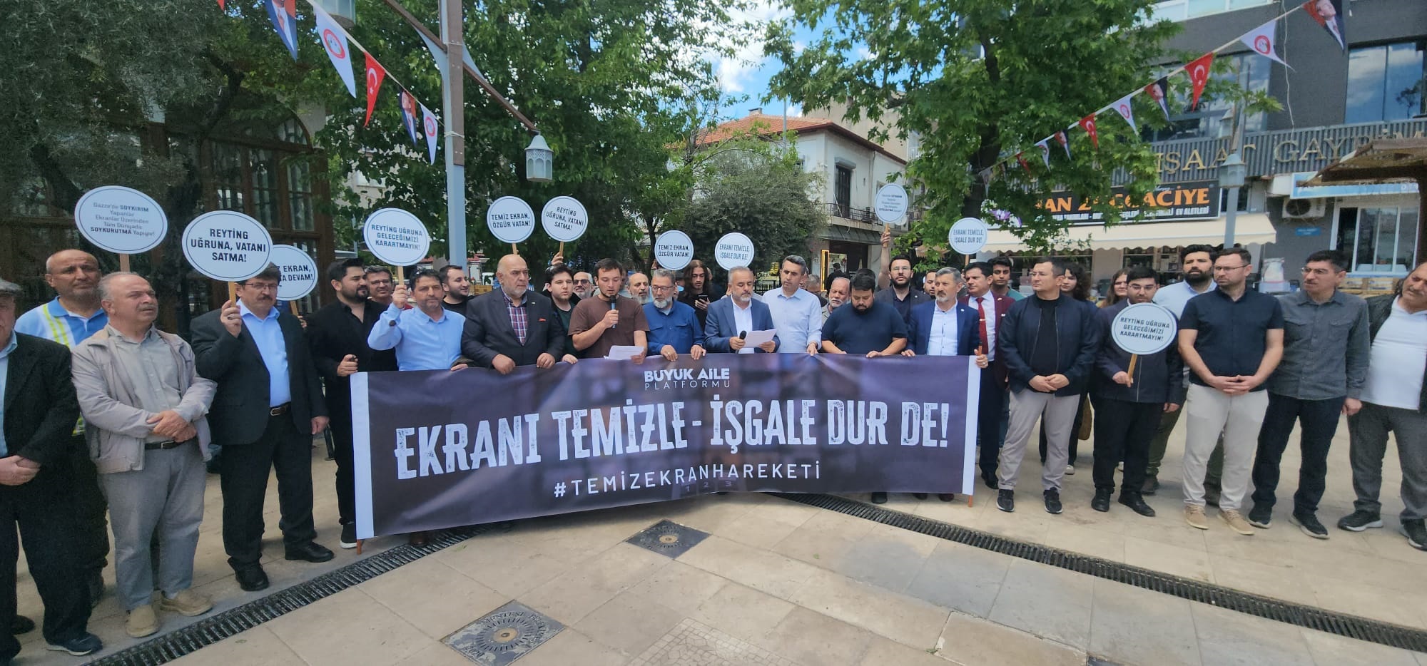 Muğla’da “Temiz Ekran Hareketi” Basın Açıklaması