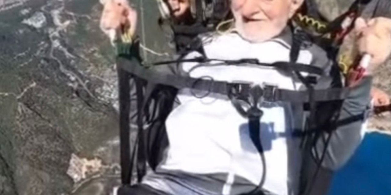 Ölüdeniz Semalarında İlham Veren Uçuş: 86 Yaşındaki Yakup Dede’nin Cesareti Konuşuluyor