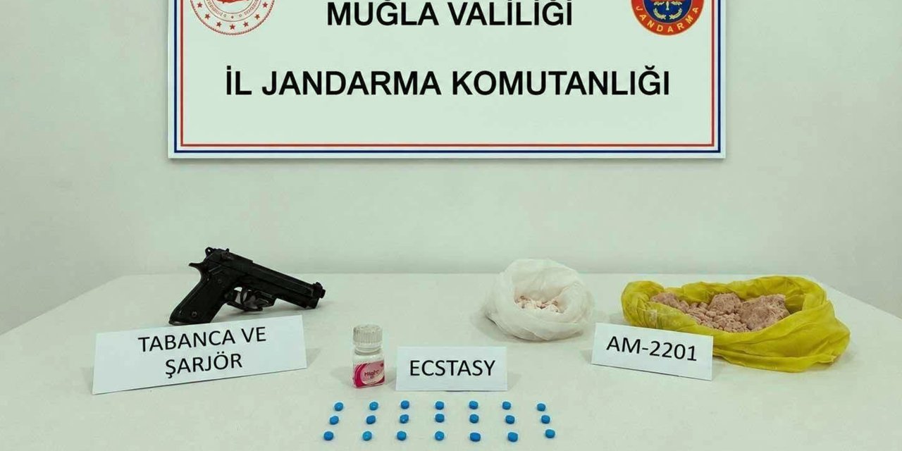 UYUŞTURUCU OPERASYONLARINDA 3 TUTUKLAMA