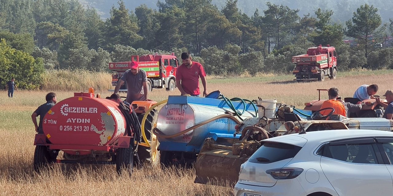 Traktörünü ve su tankerini alan yangına koştu