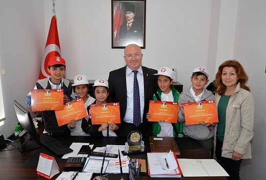 Çocuklardan Gümüş’e teşekkür