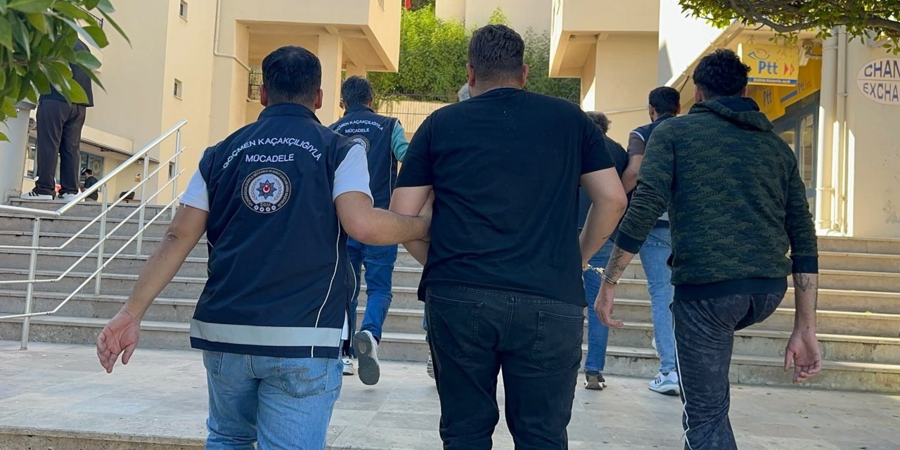 GÖÇMEN KAÇAKÇILIĞI ORGANİZATÖRÜ 4 ŞAHIS TUTUKLANDI