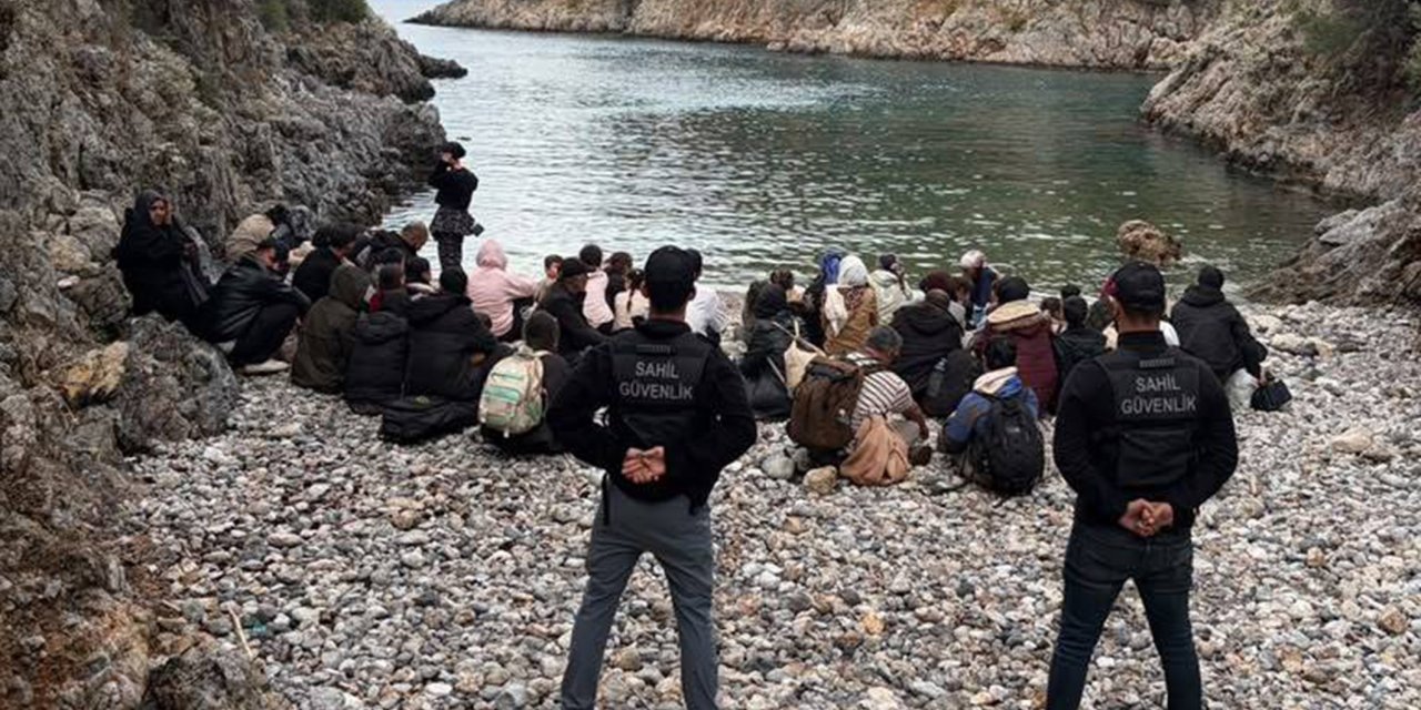 FETHİYE’DE 34’Ü ÇOCUK 62 DÜZENSİZ GÖÇMEN YAKALANDI