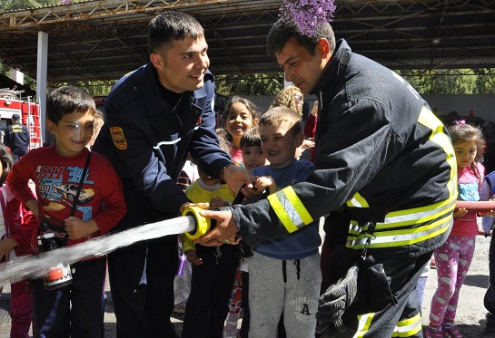 Minikler, İtfaiyeyi ziyaret etti