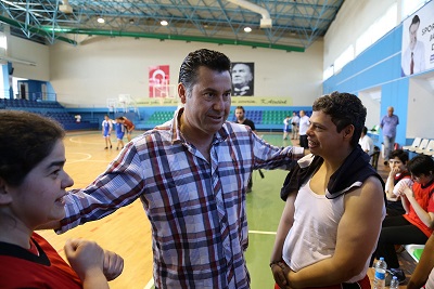 Özel sporcular sahada ter döktü