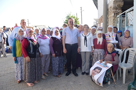 Özyer: Kadınların siyasete ilgisi artıyor