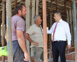 Yüksel: Halka bir ambulansı çok gördüler