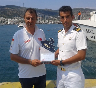 Sahil Güvenlik Komutanına teşekkür