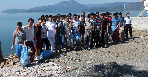 Denizci öğrenciler kardeşlerin ağırladı