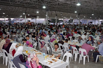 Fethiye Belediyesi’nden 41 İftar Çadırı