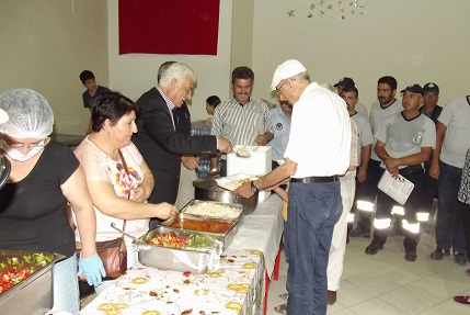 Gürün, Yatağan’da iftar yemeği dağıttı