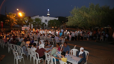 Kızılağaç ve Yalıçiftlik’te aynı günde iftar yemeği