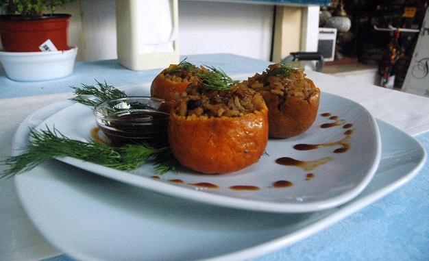 Mandalina Dolması mutfaklarda