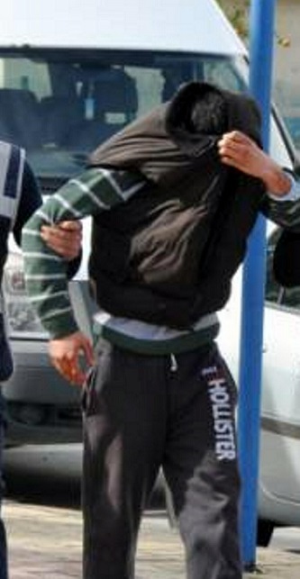 60 sabıkası bulunan şüpheliye denetimli serbestlik!