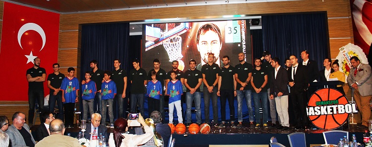 Ormanspor oyuncuları tanıtıldı