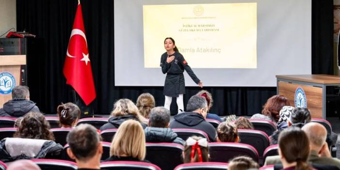 MENTEŞE’DE İSTİKLAL MARŞI COŞKUSU SERTİFİKALARLA TAÇLANDI